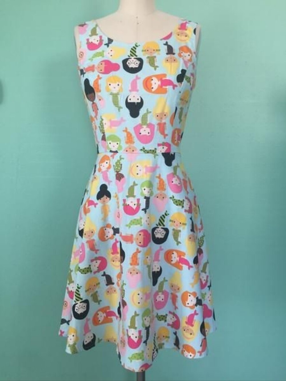 NWT Retrolicious Mermaid Print Skater Dress Size L - Picture 2 of 7